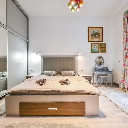 Glam Apartment Κλουζ-Ναπόκα Εξωτερικό φωτογραφία
